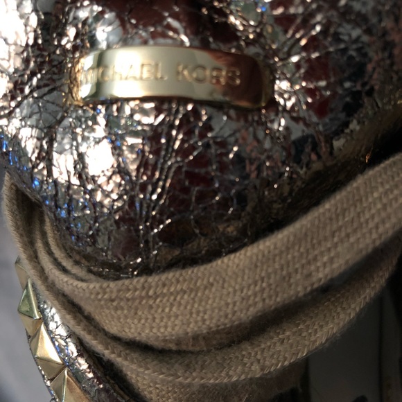 *sold* - Picture 6 of 6